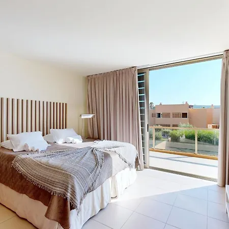 Herdade Dos Salgados, V3 *