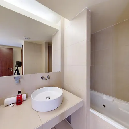 Herdade Dos Salgados, V3