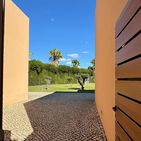 Herdade Dos Salgados, V3