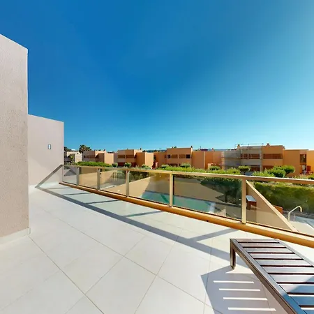 Herdade Dos Salgados, V3 Vila