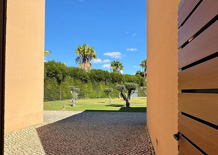 Herdade Dos Salgados, V3