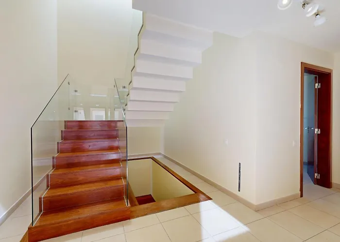 빌라 Herdade Dos Salgados, V3 *