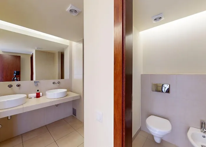 Herdade Dos Salgados, V3 *