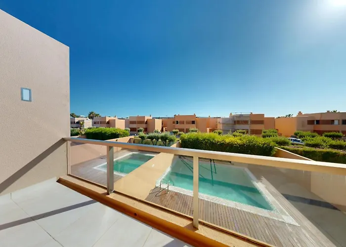 Herdade Dos Salgados, V3 빌라