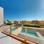 Herdade Dos Salgados, V3 Villa